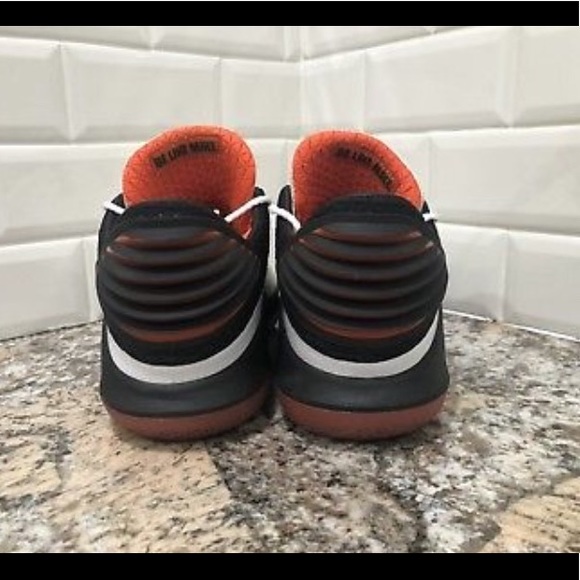 Air Jordan XXXII Gatorade - Picture 2 of 5